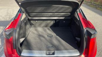 Nissan Ariya 63kWh Advance SUV 5dr Electric Auto 7.4kW Charger (217 ps)