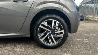 Peugeot 208 1.2 PureTech Allure Premium + Hatchback 5dr Petrol EAT Euro 6 (s
