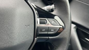 Peugeot 2008 50kWh Active Premium + SUV 5dr Electric Auto (7kW Charger) (136 
