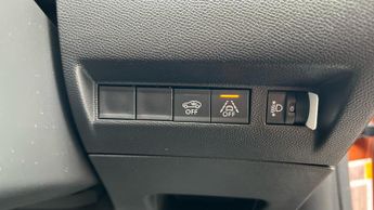 Peugeot 2008 50kWh Active Premium + SUV 5dr Electric Auto (7kW Charger) (136 