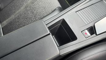 Peugeot 308 1.2 HYBRID GT Hatchback 5dr Petrol Hybrid e-DSC6 Euro 6 (s/s) (1