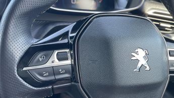 Peugeot 2008 50kWh GT SUV 5dr Electric Auto (136 ps)