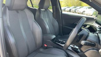 Peugeot 2008 50kWh GT SUV 5dr Electric Auto (136 ps)