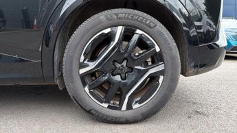 Peugeot 3008 73kWh GT SUV 5dr Electric Auto (210 ps)