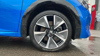 Peugeot 208 50kWh GT Premium Hatchback 5dr Electric Auto (136 ps)