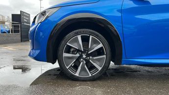 Peugeot 208 50kWh GT Premium Hatchback 5dr Electric Auto (136 ps)