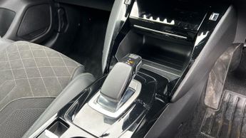 Peugeot 208 50kWh GT Premium Hatchback 5dr Electric Auto (136 ps)