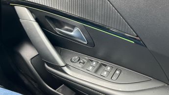 Peugeot 208 50kWh GT Premium Hatchback 5dr Electric Auto (136 ps)