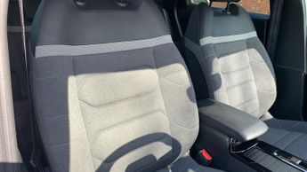 Citroen C4 50kWh C-Series Edition Hatchback 5dr Electric Auto (7.4kW Charge