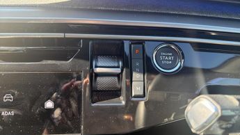 Peugeot 3008 SUV 1.2 HYBRID GT SUV 5dr Petrol Hybrid e-DSC6 Euro 6 (s/s) (136 ps)