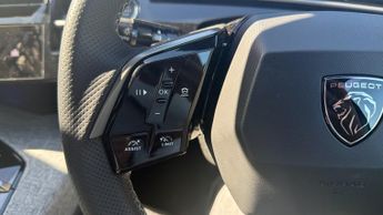 Peugeot 3008 SUV 1.2 HYBRID GT SUV 5dr Petrol Hybrid e-DSC6 Euro 6 (s/s) (136 ps)