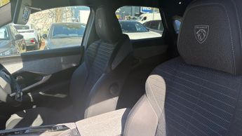 Peugeot 3008 SUV 1.2 HYBRID GT SUV 5dr Petrol Hybrid e-DSC6 Euro 6 (s/s) (136 ps)