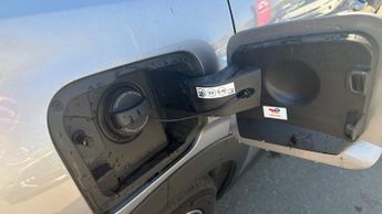 Peugeot 3008 SUV 1.2 HYBRID GT SUV 5dr Petrol Hybrid e-DSC6 Euro 6 (s/s) (136 ps)