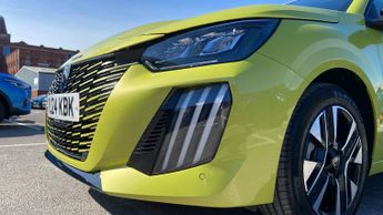 Peugeot 208 1.2 HYBRID Allure Hatchback 5dr Petrol Hybrid e-DSC6 Euro 6 (s/s