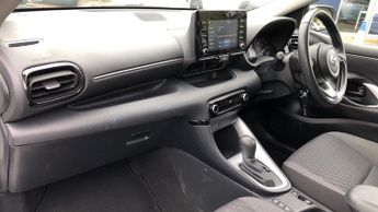 Toyota Yaris 1.5 VVT-h Icon Hatchback 5dr Petrol Hybrid E-CVT Euro 6 (s/s) (1