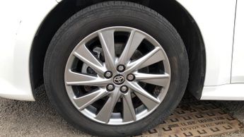 Toyota Yaris 1.5 VVT-h Icon Hatchback 5dr Petrol Hybrid E-CVT Euro 6 (s/s) (1