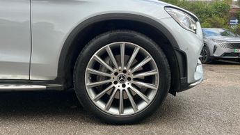 Mercedes-benz Glc 2.0 GLC220d AMG Line (Premium) SUV 5dr Diesel G-Tronic+ 4MATIC E