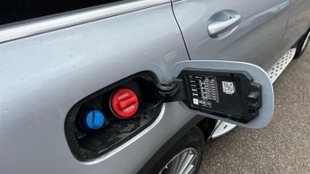 Mercedes-benz Glc 2.0 GLC220d AMG Line (Premium) SUV 5dr Diesel G-Tronic+ 4MATIC E