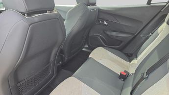 Peugeot 2008 50kWh GT Premium SUV 5dr Electric Auto (136 ps)