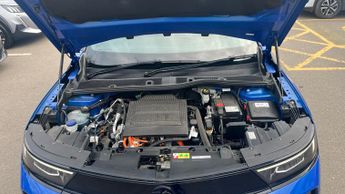Vauxhall Mokka Electric 50kWh Ultimate SUV 5dr Electric Auto (136 ps)