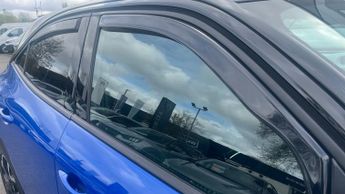 Vauxhall Mokka Electric 50kWh Ultimate SUV 5dr Electric Auto (136 ps)