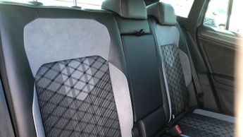 Volkswagen Tiguan 1.5 TSI R-Line SUV 5dr Petrol DSG Euro 6 (s/s) (150 ps)