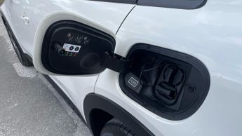 Fiat 600E 54kWh RED SUV 5dr Electric Auto (156 ps)