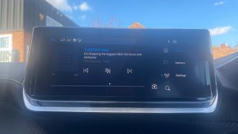 Peugeot 208 1.2 HYBRID GT Hatchback 5dr Petrol Hybrid e-DSC6 Euro 6 (s/s) (1