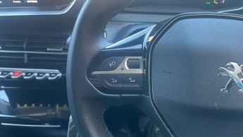 Peugeot 2008 50kWh Allure SUV 5dr Electric Auto (136 ps)