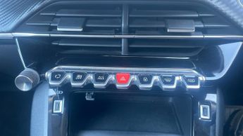 Peugeot 2008 50kWh Allure SUV 5dr Electric Auto (136 ps)