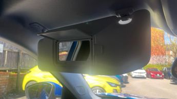 Peugeot 2008 50kWh Allure SUV 5dr Electric Auto (136 ps)