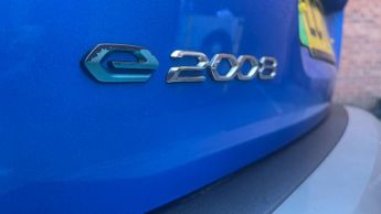 Peugeot 2008 50kWh Allure SUV 5dr Electric Auto (136 ps)