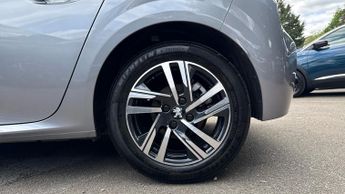 Peugeot 208 1.2 PureTech Allure Premium + Hatchback 5dr Petrol EAT Euro 6 (s