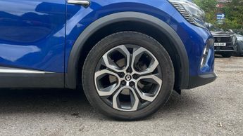 Renault Captur 1.6 E-TECH techno SUV 5dr Petrol Hybrid Auto Euro 6 (s/s) (145 p