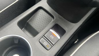 Renault Captur 1.6 E-TECH techno SUV 5dr Petrol Hybrid Auto Euro 6 (s/s) (145 p