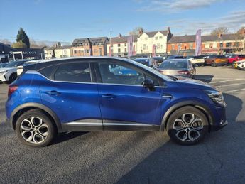 Renault Captur 1.6 E-TECH techno SUV 5dr Petrol Hybrid Auto Euro 6 (s/s) (145 p