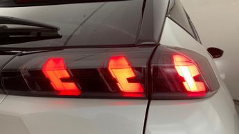 Peugeot 2008 50kWh GT SUV 5dr Electric Auto (7kW Charger) (136 ps)