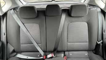 Hyundai I20 1.0 T-GDi MHEV SE Connect Hatchback 5dr Petrol Hybrid DCT Euro 6