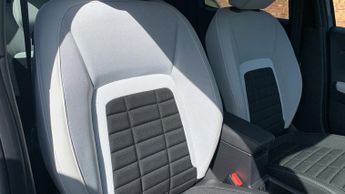 Citroen C3 1.2 Hybrid MAX Hatchback 5dr Petrol Hybrid e-DSC Euro 6 (s/s) (1