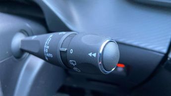 Peugeot 208 50kWh GT Premium Hatchback 5dr Electric Auto (136 ps)