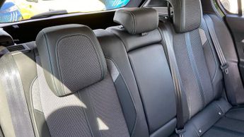 Peugeot 308 1.2 PureTech Allure Premium Hatchback 5dr Petrol EAT Euro 6 (s/s