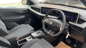 Vauxhall Frontera 1.2 Hybrid 100ps Design SUV 5dr Petrol Hybrid e-DCT Euro 6 (s/s)