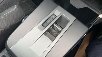 Vauxhall Frontera 1.2 Hybrid 100ps Design SUV 5dr Petrol Hybrid e-DCT Euro 6 (s/s)