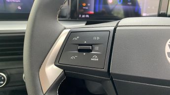 Vauxhall Frontera 1.2 Hybrid 100ps Design SUV 5dr Petrol Hybrid e-DCT Euro 6 (s/s)