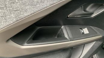 Peugeot 3008 73kWh GT SUV 5dr Electric Auto (210 ps)