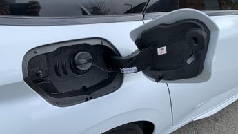 Peugeot 308 Sw 1.2 HYBRID GT Estate 5dr Petrol Hybrid e-DSC6 Euro 6 (s/s) (136 