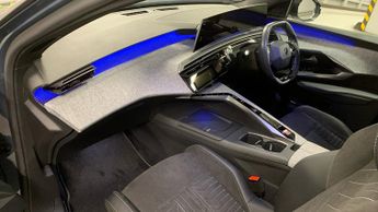 Peugeot 3008 73kWh GT SUV 5dr Electric Auto (210 ps)