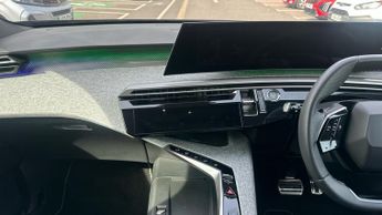 Peugeot 5008 73kWh GT SUV 5dr Electric Auto (210 ps)