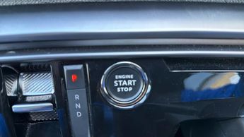Peugeot 5008 73kWh GT SUV 5dr Electric Auto (210 ps)