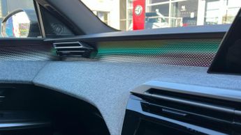 Peugeot 3008 73kWh GT SUV 5dr Electric Auto (210 ps)